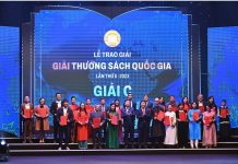 Tác phẩm do tác giả CFC biên soạn trong bộ sách 15 bí kíp giúp tớ an toàn được vinh dự trao giải C giải thưởng Sách quốc gia 2023